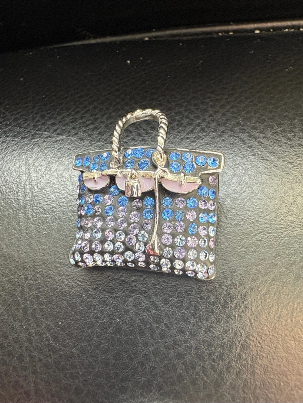 Crystal Embellished Blue Mini Bag Brooch
Silhouette Of Hermes Birkin Bag - Picture 3 of 6